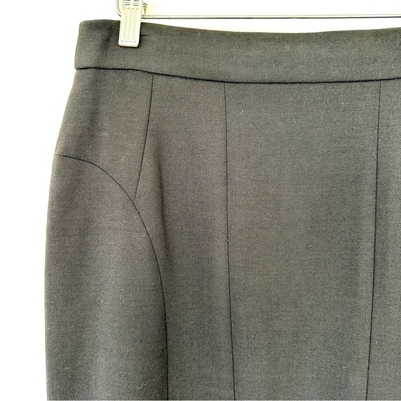 Pencil skirt with  exposed gold zipper at centre back, wool, lined, midi length - Picture 4 of 11